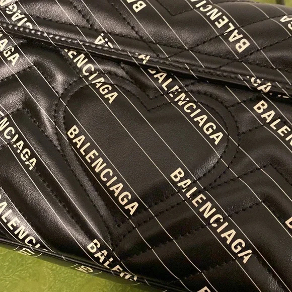 Gucci Hacker Project Limited Edition Balenciaga Print Leather Marmont GG Bag - Picture 10 of 15